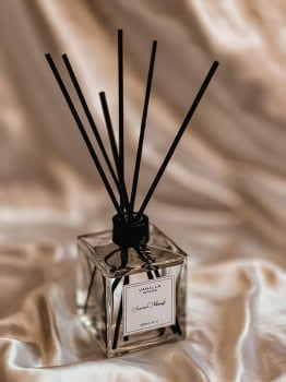 DIFUSOR DE AROMAS LUXO 250ml - VANILLA - (DASLU INSPIRAÇÃO)
